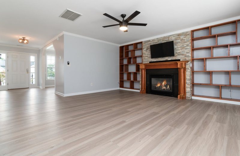 Empty move-in ready clean home